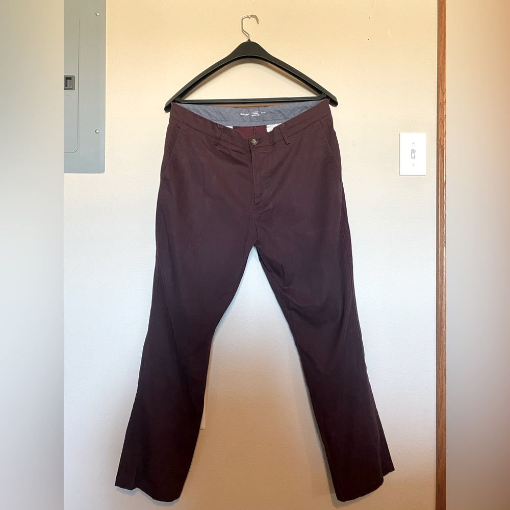 Old Navy Ultimate Straight Built-In Flex Maroon Chino Pants (36x32)